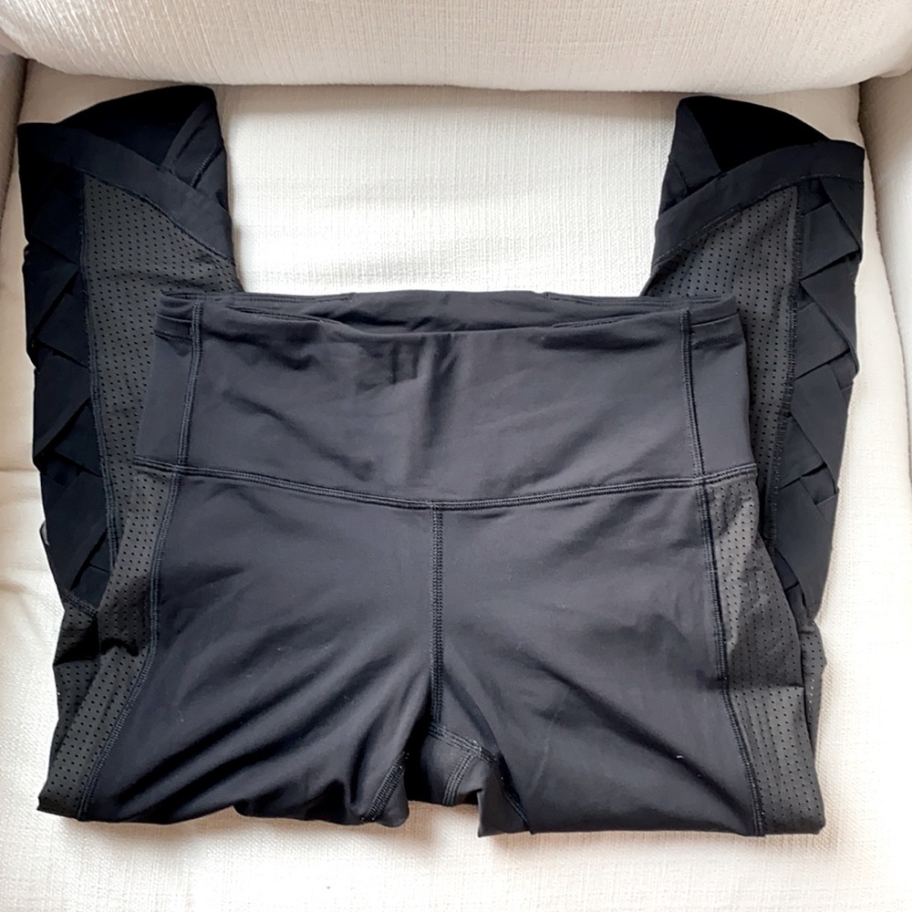 Lululemon Var-City Crop